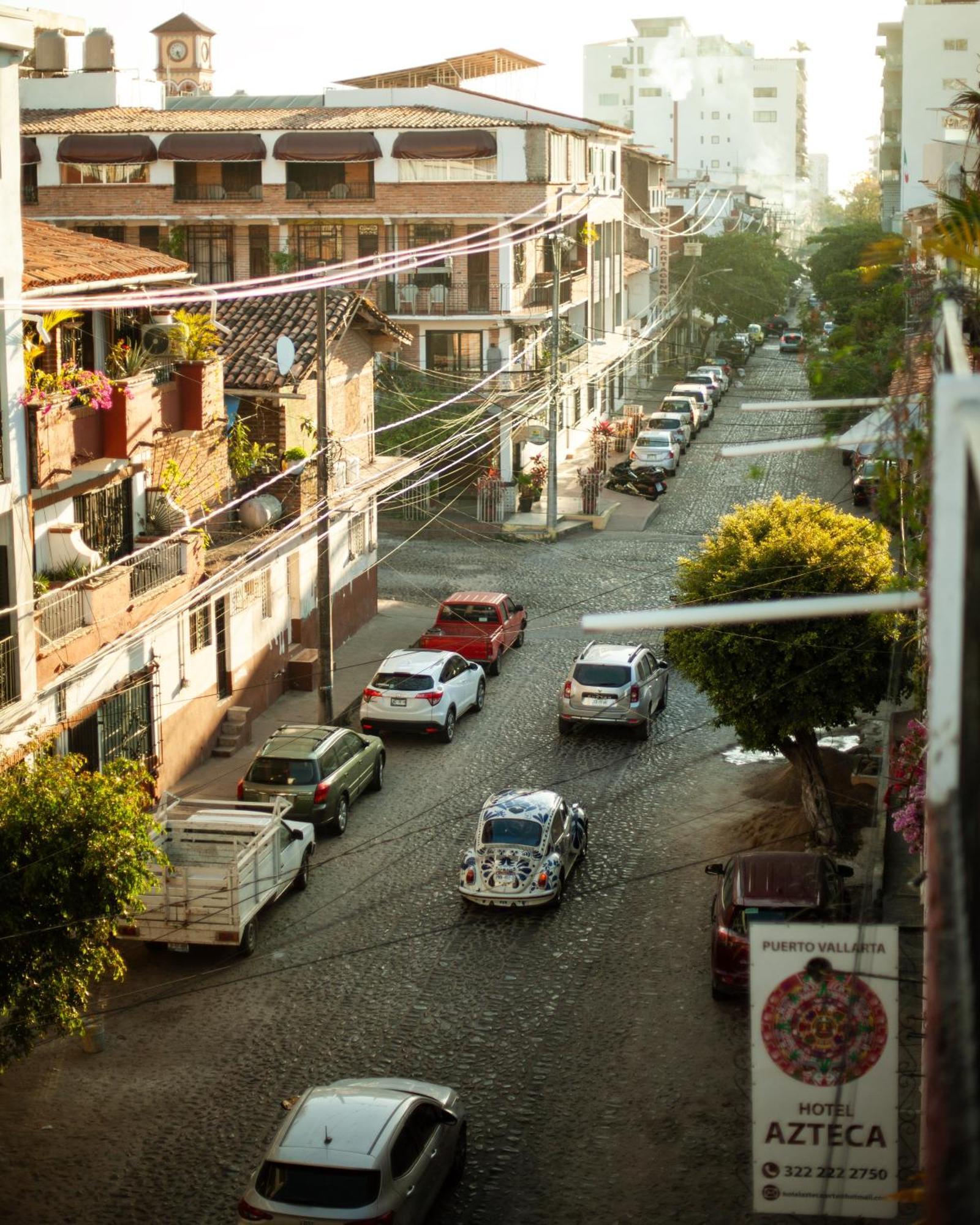 Hotel Azteca ปูแอร์โตบาญาร์ตา ภายนอก รูปภาพ